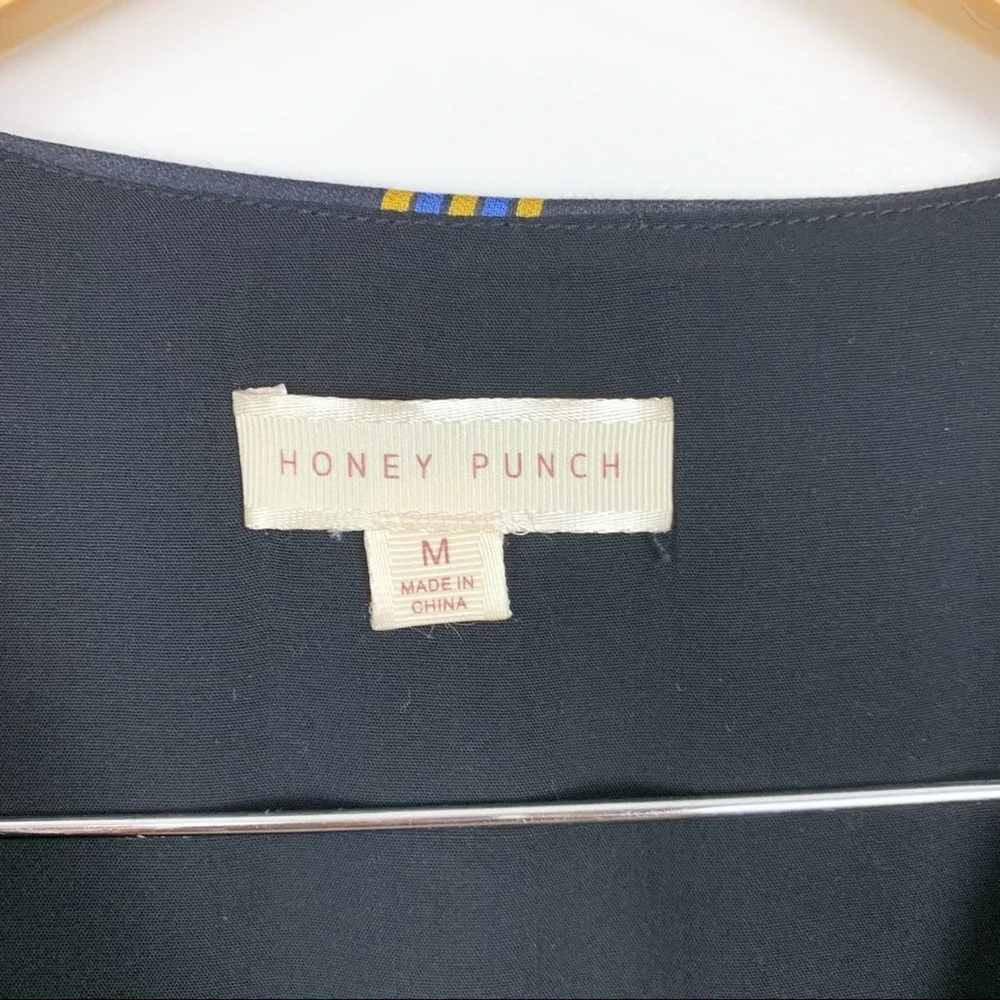 Honeypunch Lulus Black Striped Short Sleeve Ruffle Wrap Mini Dress Size Medium - Picture 10 of 13